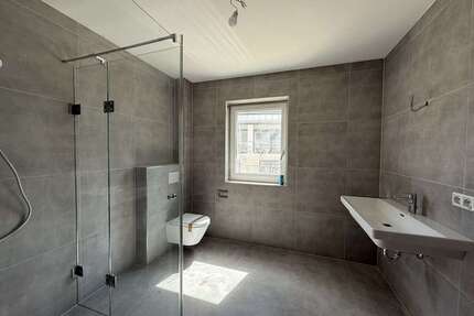 Wohnung zum Mieten in Pförring 1.070,00 € 97.55 m²