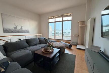 (3) Zimmer Wohnung über zwei Ebenen mit großer Dachterrasse - Hamburg Schnelsen