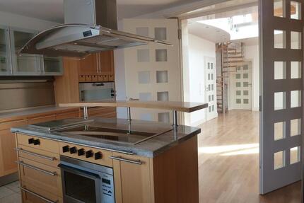 Exklusive Wohnung mit Loggia zu vermieten - Schweinfurt Gartenstadt