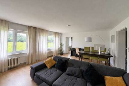 Wohnung zum Mieten in Frankfurt 1.165,66 € 98.85 m²