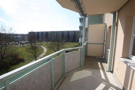 Wohnung zum Mieten in Gera 393,30 € 65.55 m²