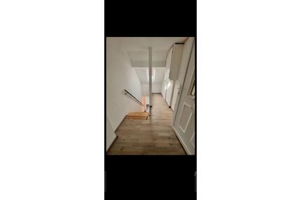 Zentrale und Lichtdurchflutete 3-Zimmer Wohnung - Denkingen