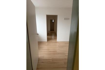 4-Zimmer-Wohnung (115 m²) mit Balkon in Niefern-Öschelbronn