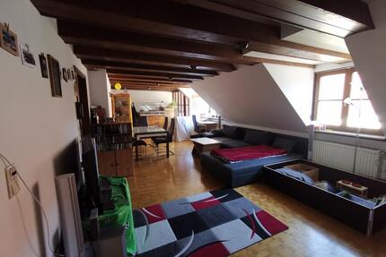3-Zimmer-Dachgeschosswohnung - 500,00&nbsp;EUR Kaltmiete, ca.&nbsp; 90,00&nbsp;m&sup2; in Ochsenfurt (PLZ: 97199)