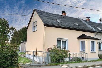 Kleines Häuschen mit Garten & Garage ! - Lauschgrün