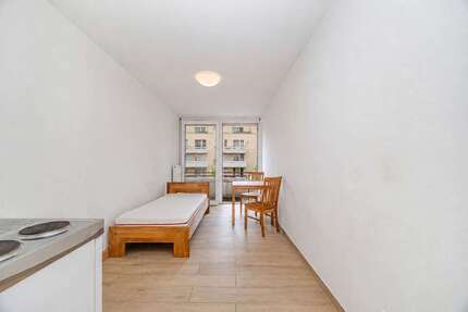 Wohnung zum Kaufen in München 180.000,00 € 17.49 m²