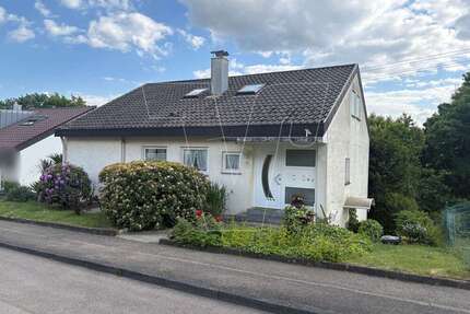 Haus zum Kaufen in Backnang 475.000,00 € 136.68 m²