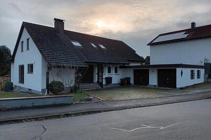 3-Zimmer-Dachgeschosswohnung (90 m²) in ruhiger Lage - Niederstotzingen