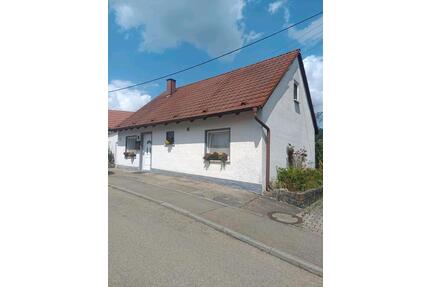 Einfamilienhaus - 230.000,00&nbsp;EUR Kaufpreis, ca.&nbsp; 96,00&nbsp;m&sup2; in Donzdorf (PLZ: 73072)