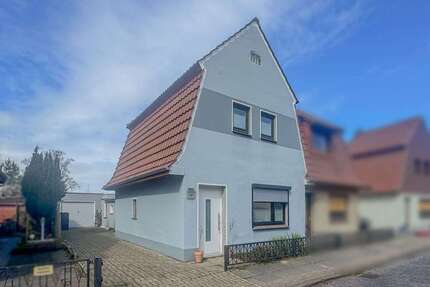 Haus zum Kaufen in Nordenham 156.000,00 € 132.54 m²