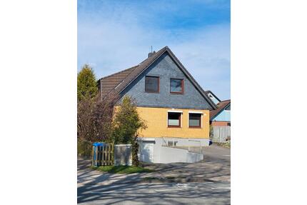 Ihr neues Familienglück: 1- bis 2-Familienhaus mit großem Garten - Rosengarten