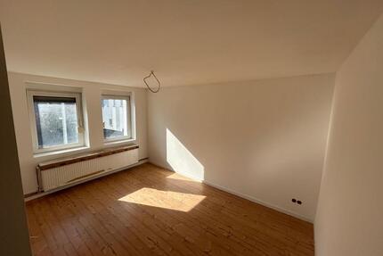 2 Zimmer Wohnung mit Balkon – 63 m² – 604 € warm – Erstbezug - Oschersleben (Bode)