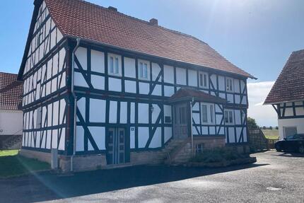 Saniertes Fachwerkhaus mit Garten in Willingshausen-Steina