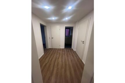 3-Zimmer-Wohnung in Elgendorf - 870,00&nbsp;EUR Kaltmiete, ca.&nbsp; 90,00&nbsp;m&sup2; in Montabaur (PLZ: 56410)