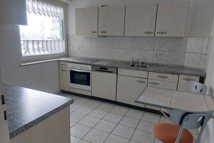 3-Raum-Wohnung mit EBK, Gäste WC, Balkon und Garage - Holzminden