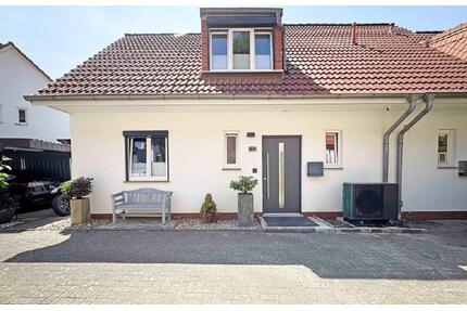 Moderne Doppelhaushälfte mit Wärmepumpe Bremen-Sodenmat