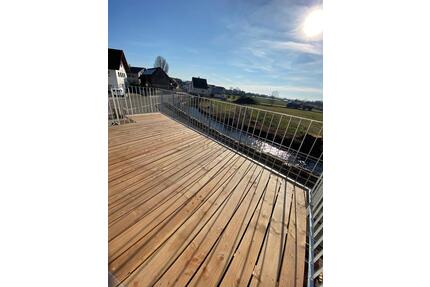 Kernsanierte 6-Zimmer-Maisonette-Wohnung mit Terrasse - Renchen