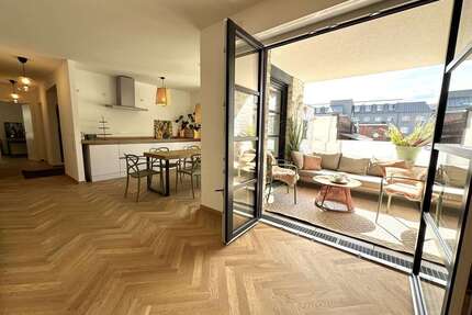 Wohnung zum Kaufen in Düsseldorf 919.000,00 € 112 m²