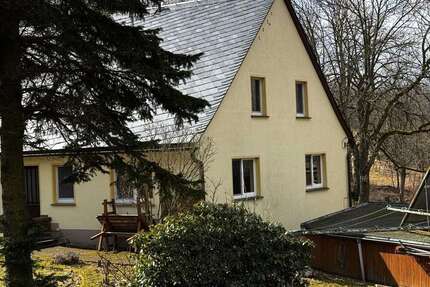 Haus zum Kaufen in Neuhausen 115.000,00 € 140 m²