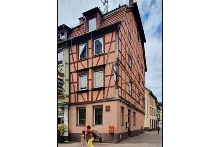 Haus in Eberbach - 125.000,00&nbsp;EUR Kaufpreis, ca.&nbsp; 100,00&nbsp;m&sup2;&nbsp;Wohnfl&auml;che in Eberbach (PLZ: 69412)