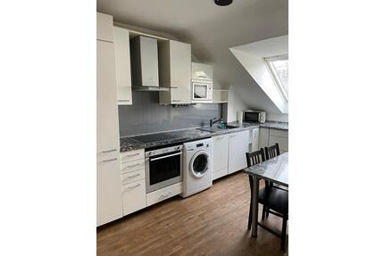 Prov frei - Charmant 2-Zimmer Wohnung, 2 OG, saniert in Frankfurt - Frankfurt am Main Nord-West