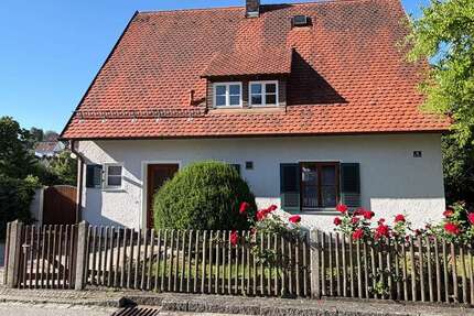 Haus zum Kaufen in Rottenburg 295.000,00 € 107 m²