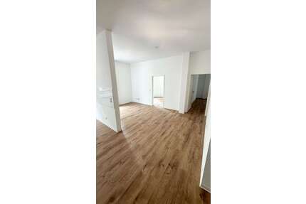 Wohnung zum Mieten in Wuppertal 955,00 € 111 m²