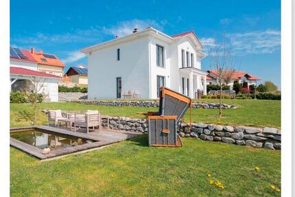 Ein Traum in Weiß. Stilvolle Villa mit wunderbarem Garten. - Hohenpolding