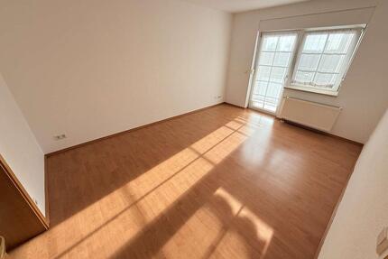 Dachgeschosswohnung mit Balkon - 470,00&nbsp;EUR Kaltmiete, ca.&nbsp; 72,00&nbsp;m&sup2; in Merseburg (PLZ: 06217)