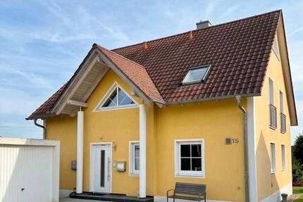Privat|Kareth|Flat: Moderne 2-Zimmer-ELW mit EBK & Stellplatz - Lappersdorf