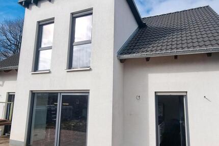 EFH mit 221 m² Nutzfläche, Wärmepumpe & Doppelgarage - Allersberg Eismannsdorf