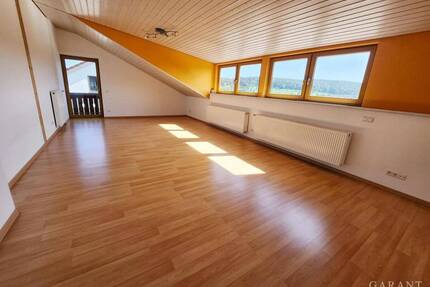 Moderne 2 12 Zimmer-Wohnung in Calw-Stammheim