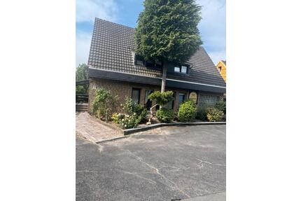 8 Wohnung, 27 Bett Haus in 42799 Leichlingen - Langenfeld (Rheinland)