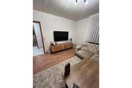Provisionsfreie leerstehende 3 Zimmer Wohnung in Esslingen. - Esslingen am Neckar Brühl