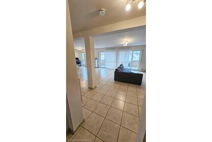 Helle 3-ZKB in Ingelheim (ca. 110m²) + EBK, 2 Balkone, Tiefgarage - Ingelheim am Rhein