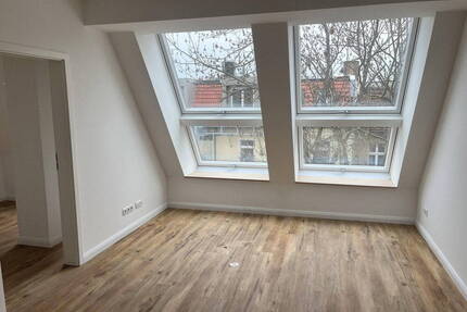 Dachgeschosswohnung Dietzgenstraße 93 - Berlin Niederschönhausen