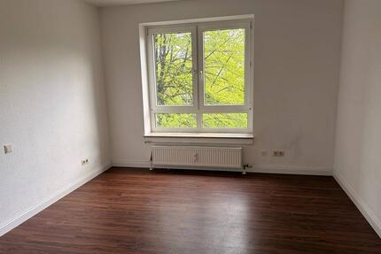 ** NUR MIT WBS-Schein ** Großzügige 2-Zimmer-Wohnung mit Loggia in zentraler Lage von Düsseldorf