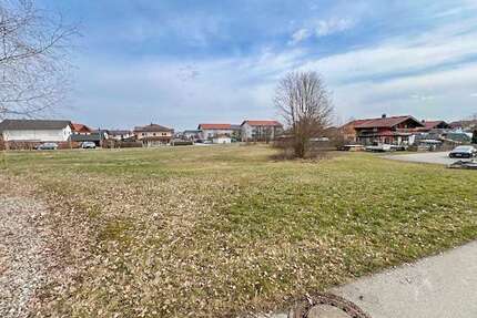 Grundstück zu verkaufen in Fridolfing 430.000,00 € 796 m²