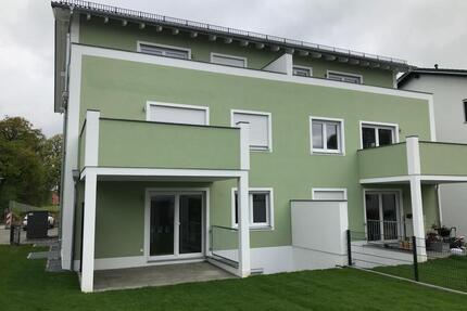 Helle Wohnung mit Balkon - modernes Wohnen zum Wohlfühlen - Tiefenbach