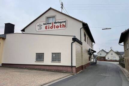 Mehrfamilienwohnhaus in Stockheim OT Neukenroth