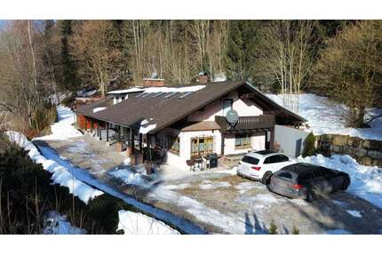 Haus zum Kaufen in Lalling 550.000,00 € 230 m²