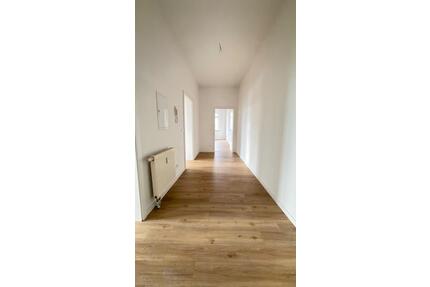 Sanierte 3-Raum-Wohnung Perfekt für Einzelperson & Paare - Landsberg