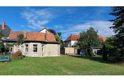 Haus zum Kaufen in Oebisfelde 83.000,00 € 160 m²