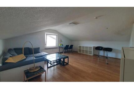 2 Zimmer Wohnung frei - 800,00&nbsp;EUR Kaltmiete, ca.&nbsp; 50,00&nbsp;m&sup2; in Ludwigsburg (PLZ: 71642) Hoheneck