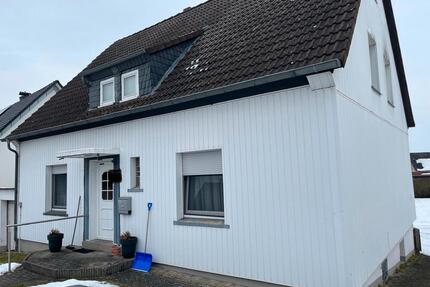 Haus in ruhiger Lage zu verkaufen – interessante Kapitalanlage - Großenlüder