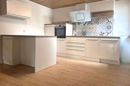 Haus zum Mieten in Weinheim 1.140,00 € 88 m²