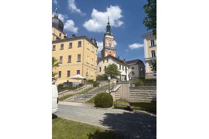 Haus zum Kaufen in Greiz 35.000,00 € 210 m²
