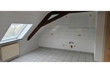 Schöne 3 bis 4 Zimmer Küche Bad Abstellraum - Sankt Wendel