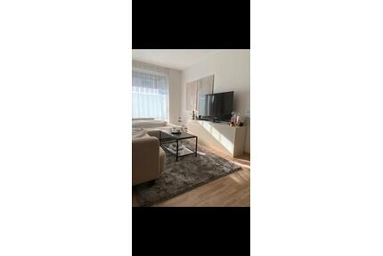 Ruhige 2 Zimmer Wohnung mit Terrasse zu vermieten - Hof Altstadt
