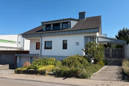 Zweifamilienhaus mit Blick ins Grüne – vielseitig nutzbar - Dielheim